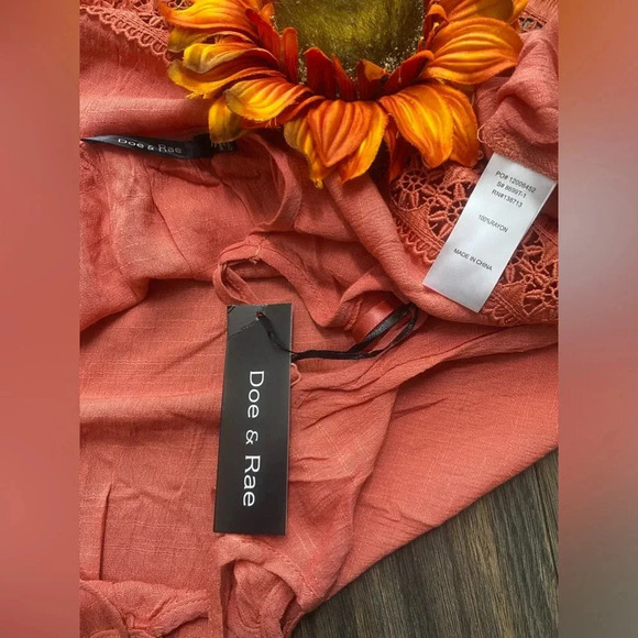 🌴3/$30🌴DOE & RAE Crabapple Halter Mock Neck Embroidered/Fringe Cami Tank Top - Picture 7 of 9